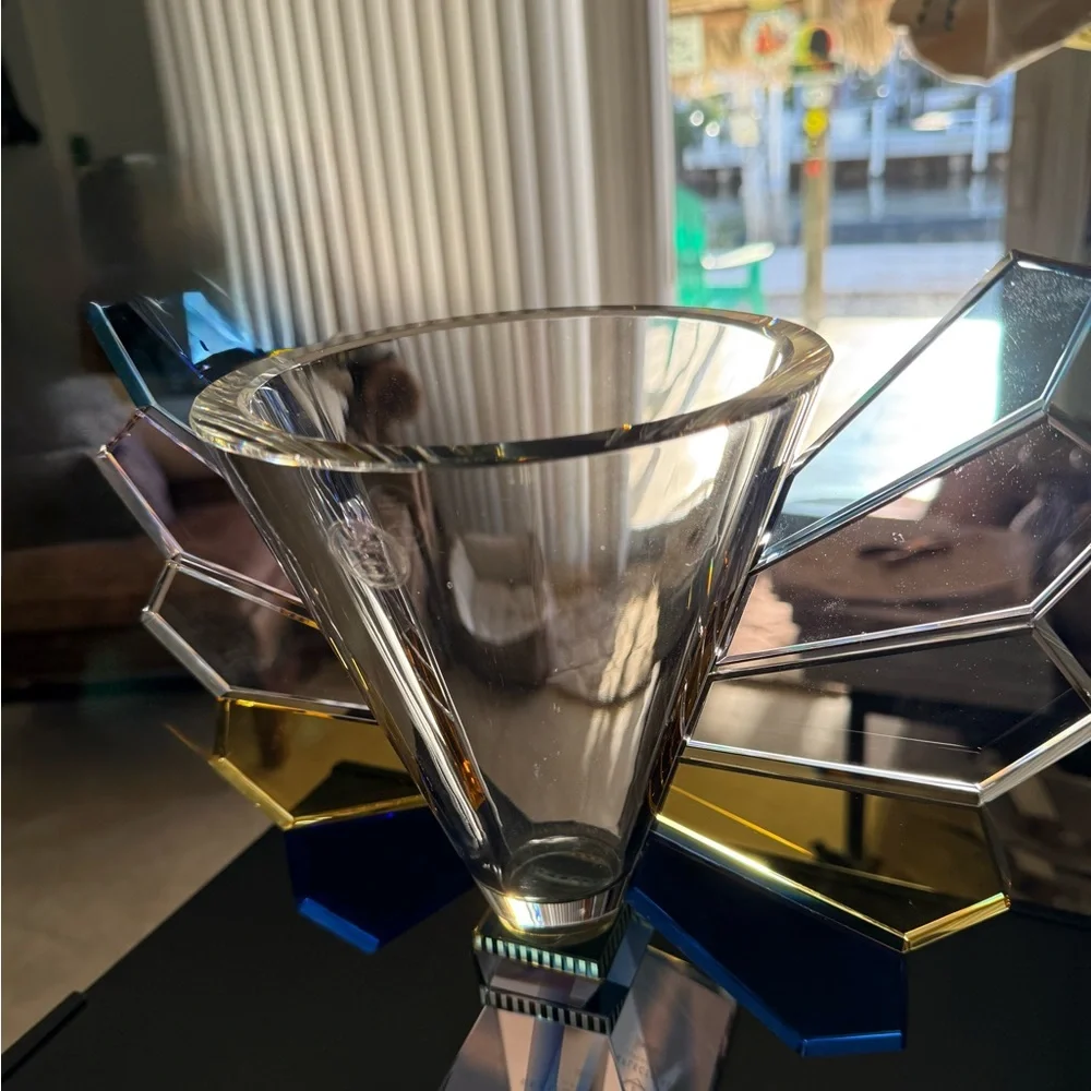 Luxury Sculptural Crystal Vase by Reflections Copenhagen – Neiman Marcus Excl